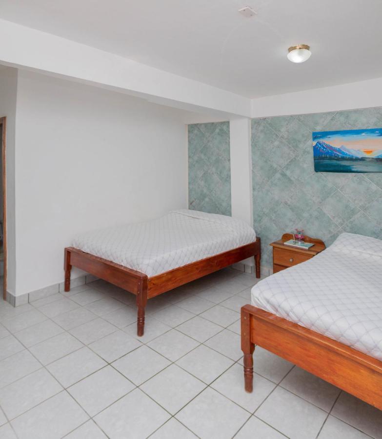 Las Palmas Hotel Corozal Town Esterno foto