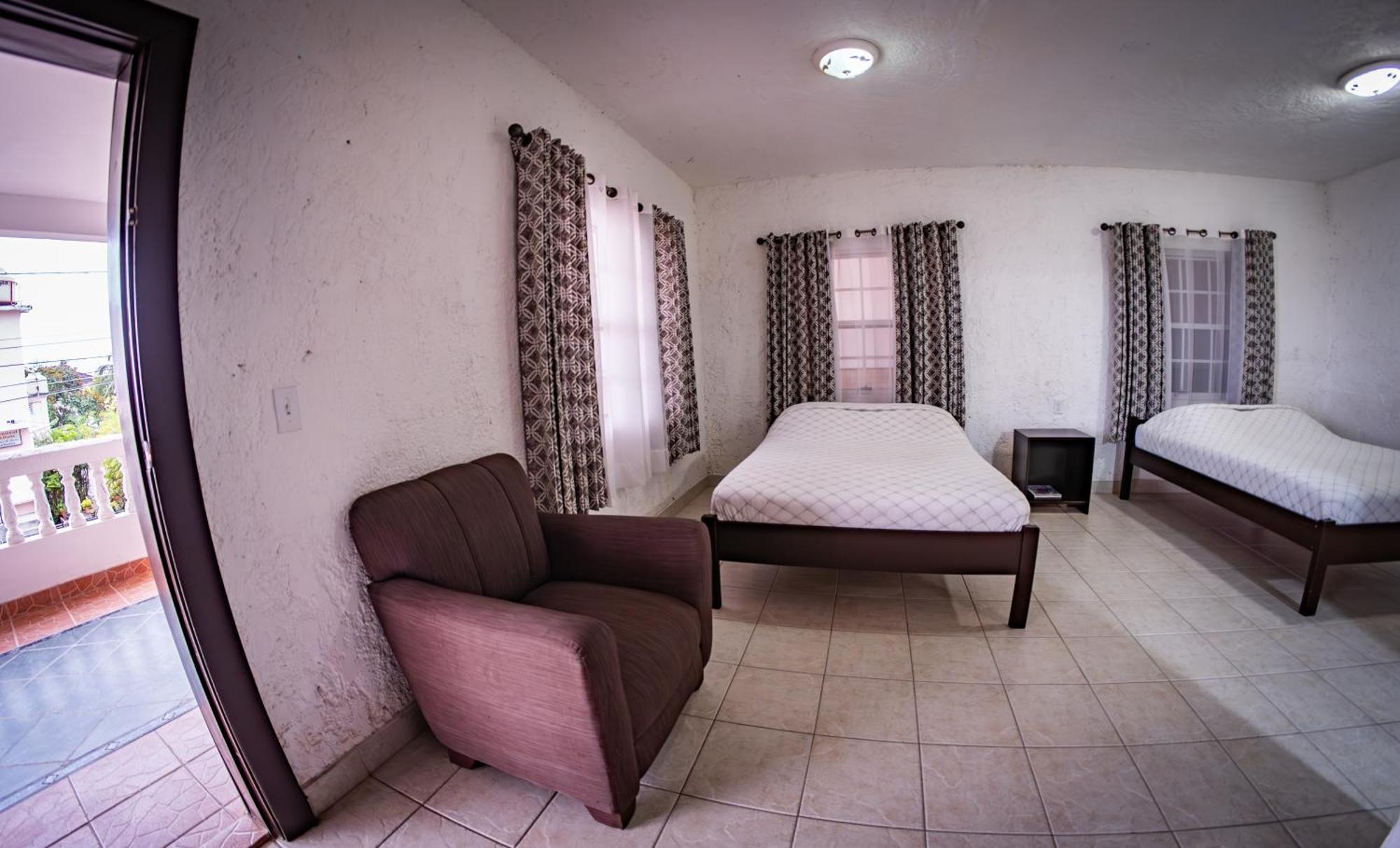 Las Palmas Hotel Corozal Town Esterno foto